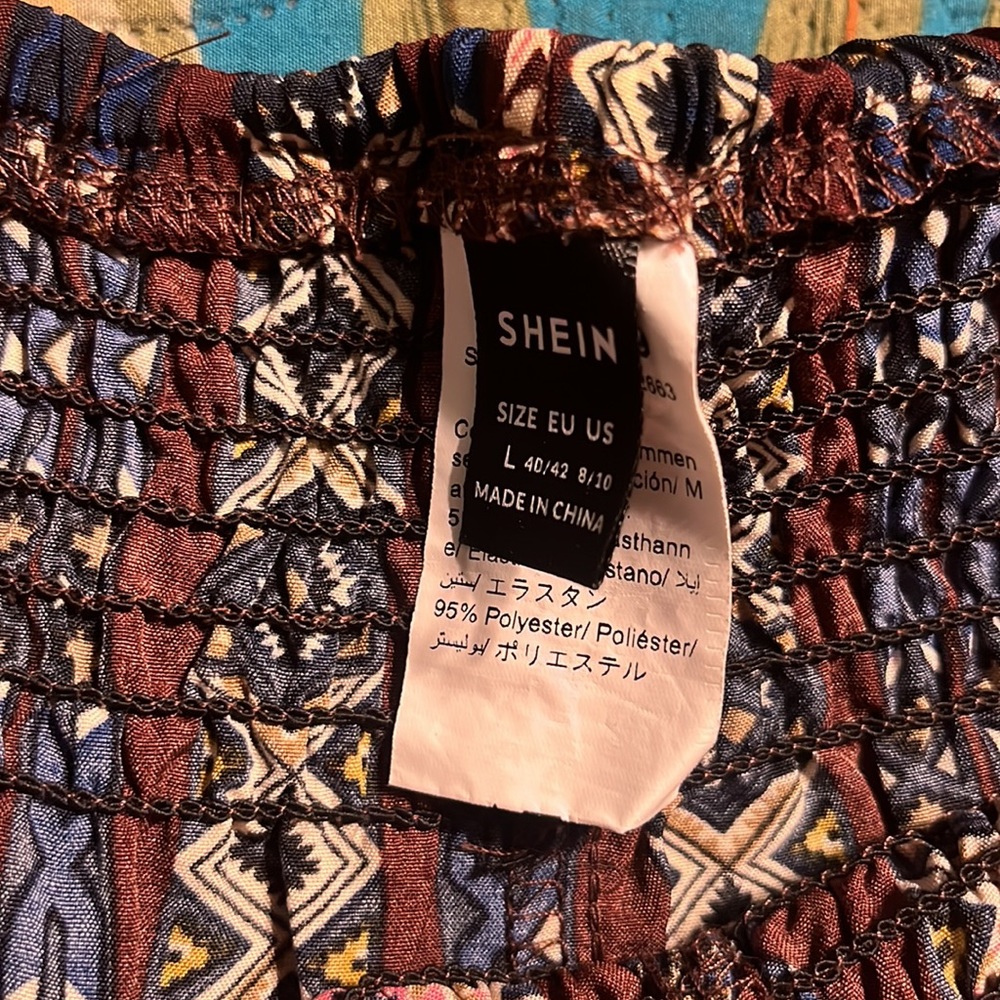 Shorts - Picture 3 of 3